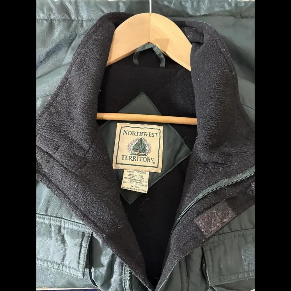 Northwest Territory Green Waterproof Utility Vest Fleece Interior Mens Size M - Picture 4 of 5